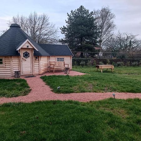 Les Cabanes Du Grand Nord Pradines  외부 사진