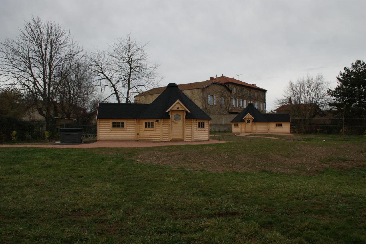 Les Cabanes Du Grand Nord Pradines  외부 사진